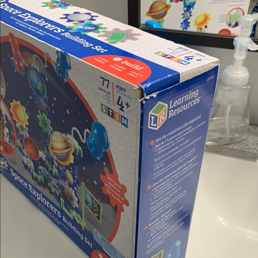 Learning Resources Space Explorers Building Set Cogs - Picture 10 of 12
